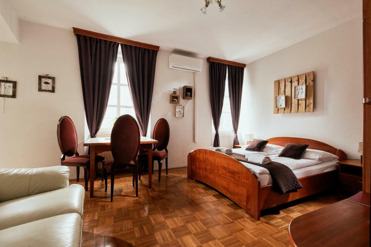 Rooms & Restaurant Ostarija Dolenjske Toplice Zewnętrze zdjęcie